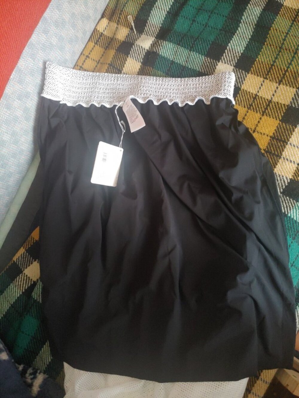 NIB Wolford Hailey Skirt White Mesh Black Lining Size M - Picture 16 of 16